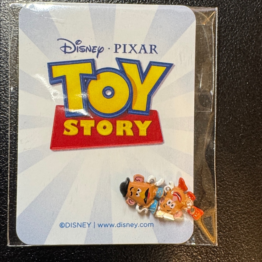 Disney Pixar Mr. And Mrs. Potato head Charm set